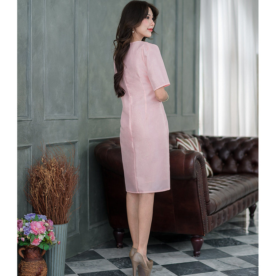 kudapy เดรสผ้าไหมญี่ปุ่นสีชมพูโอรส,สีเทา เดรสคอกลม แขนสั้น แต่งสายพาดบ่าแบบนางงาม ทรงตรง ตีเกร็ดหน้าหลังแขนสั้นทรงใส่ง่าย