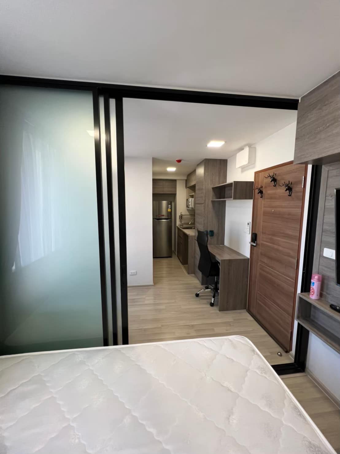 ปล่อยเช่า Plum Condo Saphanmai Station : พลัมคอนโด สะพานใหม่ สเตชั่น - โซนพื้นที่ BTS สะพานใหม่ 1ห้องนอน 1ห้องน้ำ 1ห้องนั่งเล่น - ขนาดห้อง 21 ตรม. ชั้น 8 ตึก C - ให้เช่า 9,000 ต่อเดือน