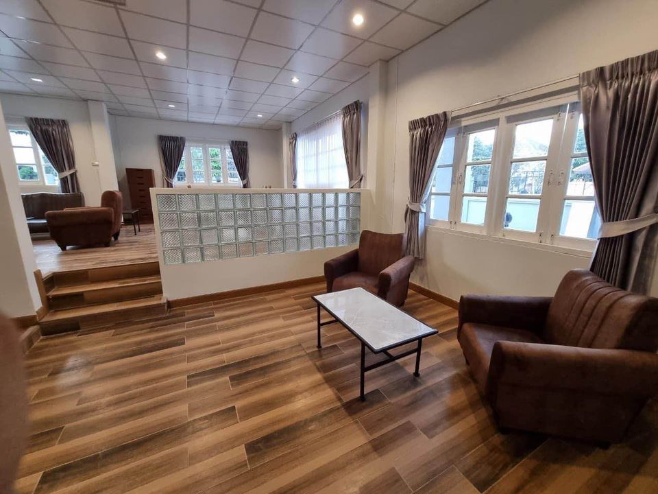 ปล่อยเช่าบ้านเดี่ยว มณีรินทร์ รัตนาธิเบศร์ ไทรม้า - 3ห้องนอน 3ห้องน้ำ (ไม่รวมห้องแม่บ้านและห้องน้ำต่างหาก) - ห้องรับแขก 1 ห้องใหญ่ 2ห้องเล็ก ห้องครัวพร้อมใช้งาน - ใกล้ MRT ไทรม้า