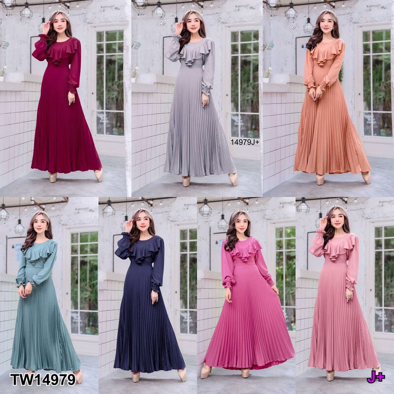 kudapy Maxi Dress เดรสยาวสีกรมท่า ชมพูอ่อน เขียว เทา แดง อัดพลีท เย็บแต่งระบายหน้าอก แขนยาวปลายแขนสม็อกยางยืด
