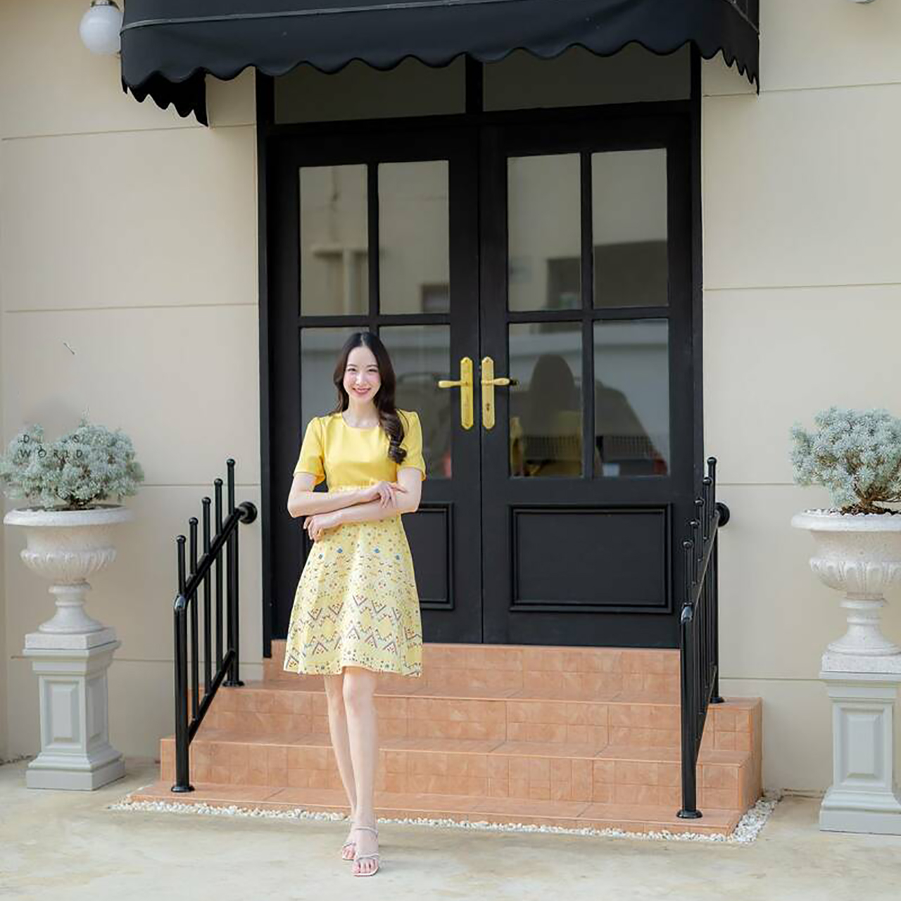 kudapy เดรสสั้นสีม่วง/สีเหลือง ผ้าไทยกระโปรงบานแต่งโบว์เอว