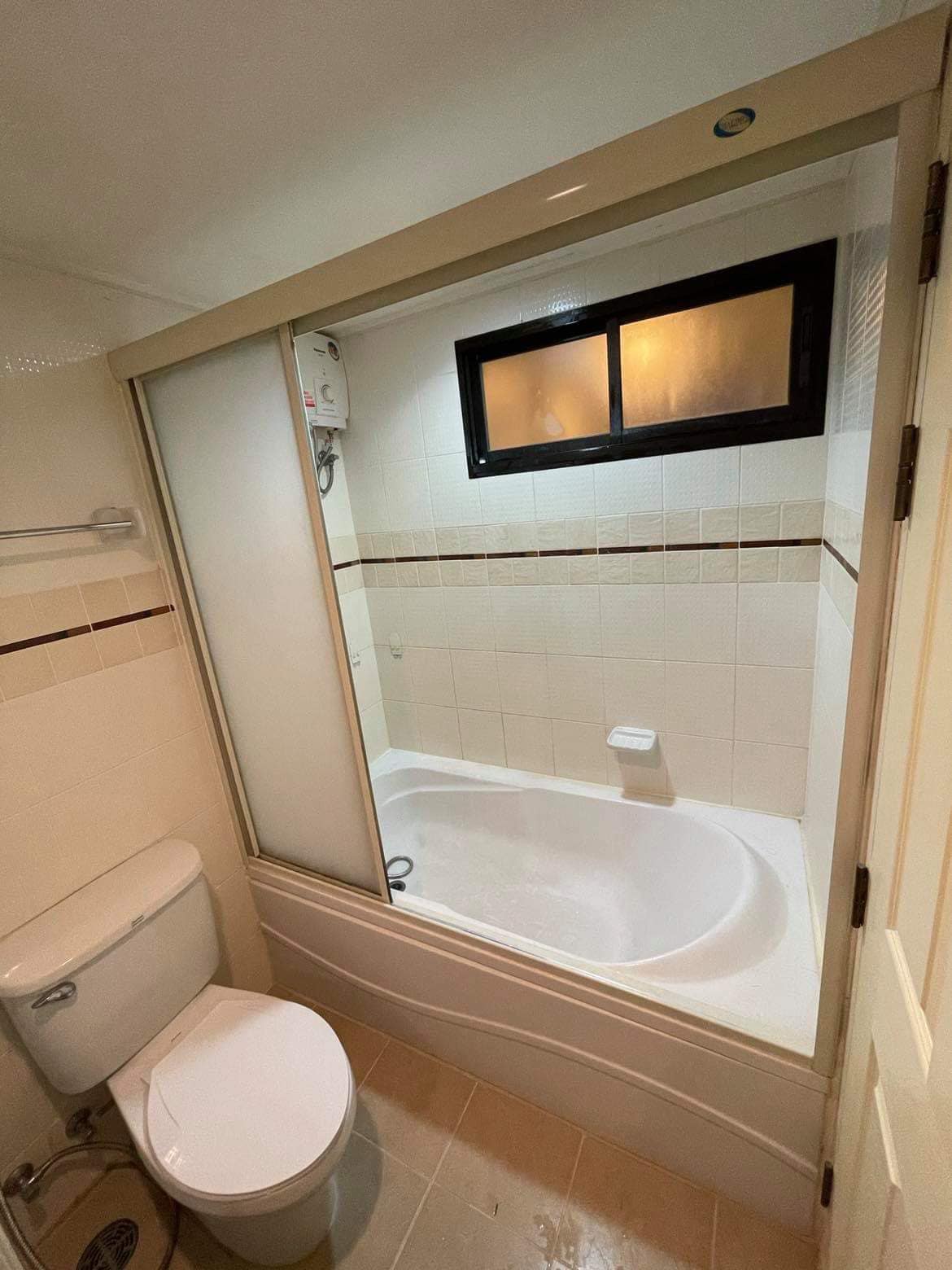 ปล่อยเช่าคอนโด Lumpini Place Phahol - Saphankhwai (ลุมพินี เพลส พหล - สะพานควาย) - 1ห้องนอน 1ห้องน้ำ 1ห้องนั่งเล่น 1ห้องครัว - ใกล้ BTS สะพานควาย - ขนาดห้อง 38 ตรม. ชั้น 27