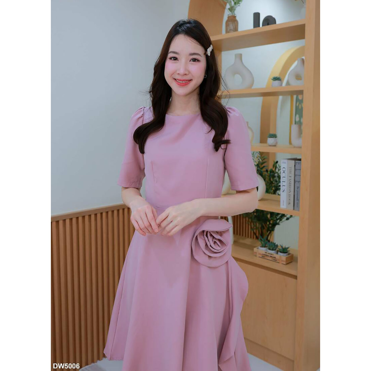 kudapy เดรสสั้นปกใบบัวกระโปรงทรงบาน