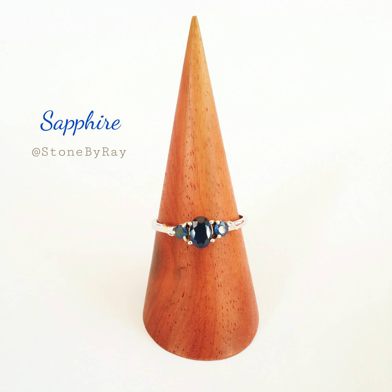 แหวนเงินแท้พลอยไพลิน Sapphire
