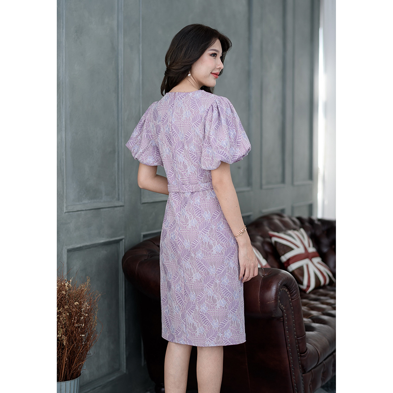 kudapy เดรสสั้นสีเขียว/สีม่วง ลูกไม้แขนสั้นบอลลูนเข็มขัดเพชร ผ้าลูกไม้ลายสวยอัดกาว เป็นแขนบอลลูนพองปลายจั้มด้านใน