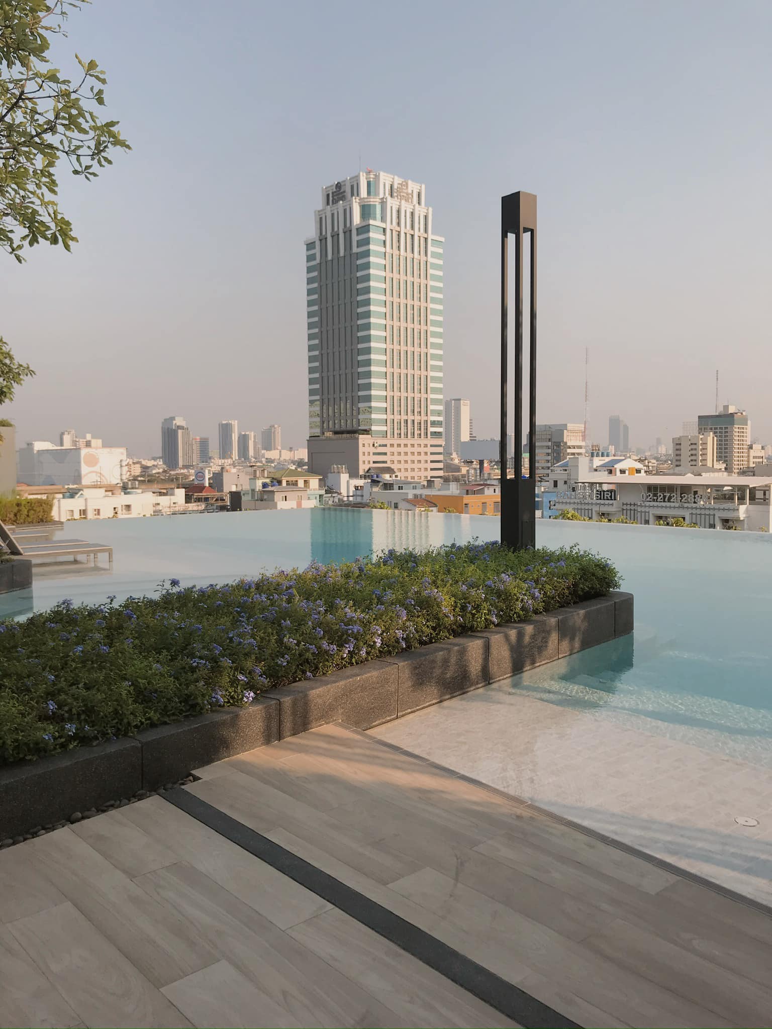 ปล่อยเช่า Lumpini Park Vibhavadi-Chatuchak : ลุมพินี พาร์ค วิภาวดี-จตุจักร - โซนพื้นที่ MRT BTS จตุจักร Studio 1ห้องน้ำ - ขนาดห้อง 25 ตรม. ชั้น 4 - ให้เช่า 12,000 ต่อเดือน