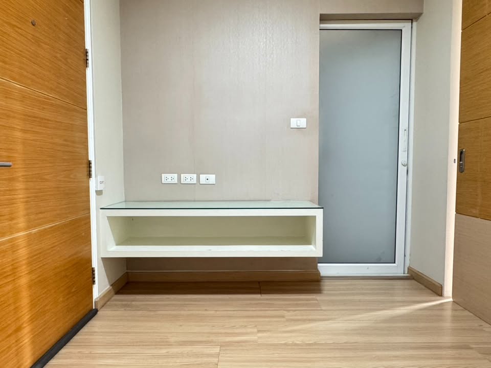 ให้เช่าคอนโด The Maple @Ratchada 19 (เดอะ เมเปิ้ล แอด รัชดา 19) 1ห้องนอน / 1ห้องน้ำ ขนาดห้อง 26 ตรม. ชั้น 4 ค่าเช่า 9,000 ต่อเดือน รถไฟฟ้า MRT รัชดา