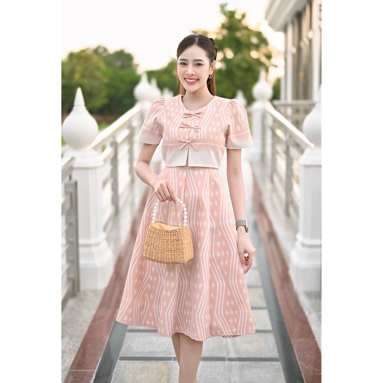 kudapy เดรสสั้นสีชมพูโอรส/สีฟ้าคราม เดรสผ้าไทย แขนสั้น ดีทิวโด่นเด่น ใส่ออกงานสวยดูดี