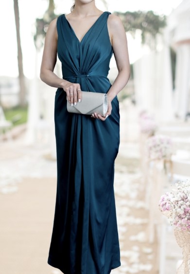 kudapy ชุดออกงานสีเขียว รวบเอว เรียบหรู ดูแพง ใส่ออกงานราตรี งานแต่งงาน ธีมเพื่อนเจ้าสาว งานกลางคืน