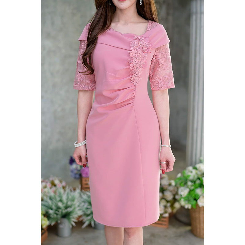 kudapy เดรสสั้นสีฟ้าเทาคราม/สีดำ แต่งดีเทลเยอะมากๆ งานฝีมือล้วนๆ ตัวเดรสเป็นผ้าพื้นเนื้อนมผ้านสวมใส่สบายค่ะ ช่วงแขนเป็นผ้าลูกไม้