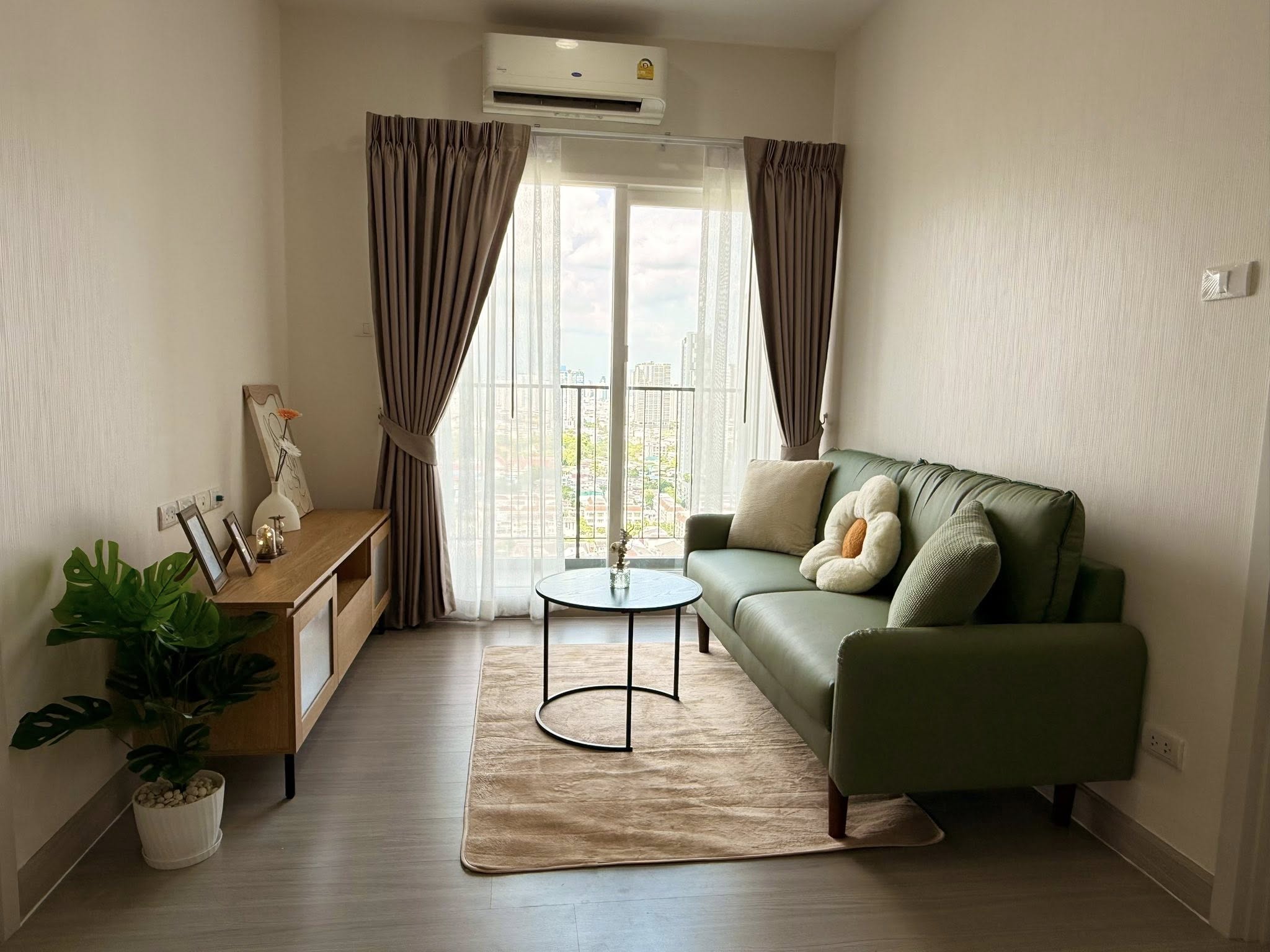 คอนโด Supalai Loft Sathorn-Ratchaphruek (ศุภาลัย ลอฟท์ สาทร – ราชพฤกษ์) High Rise โซนพื้นที่ BTS/MRT บางหว้า ให้เช่าห้องแบบ 2ห้องนอน 1ห้องน้ำ ขนาดห้อง 55 ตรม. ชั้น 23