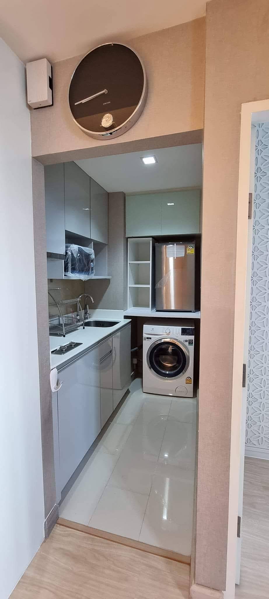 ให้เช่าคอนโด IDEO Mobi Sathorn (ไอดีโอ โมบิ สาทร) โซนพื้นที่ BTS กรุงธน ห้องแบบ 2ห้องนอน / 1ห้องน้ำ / โซนครัวปิด