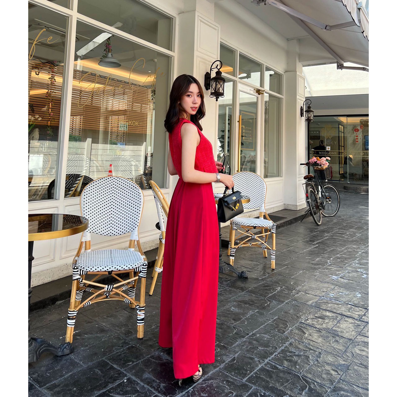 kudapy เซ็ทเสื้อสีแดง แขนกุดผ้าทวิตกระดุมทองเข้ารูป กางเกงขายาวทรงปล่อย ใส่ทำงานหรือไปคาเฟ่ได้ทุกลุคจ