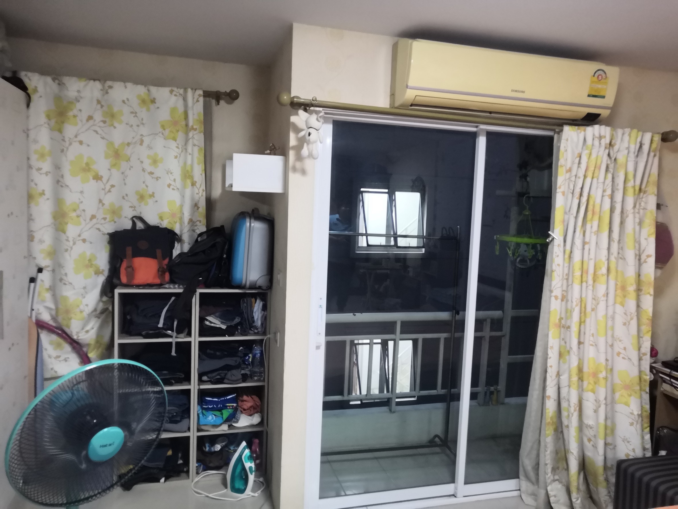 ให้เช่า Boutique Ratchada 17 (บูทีค รัชดา 17) ระเบียงไม่ชนกับห้องอื่น