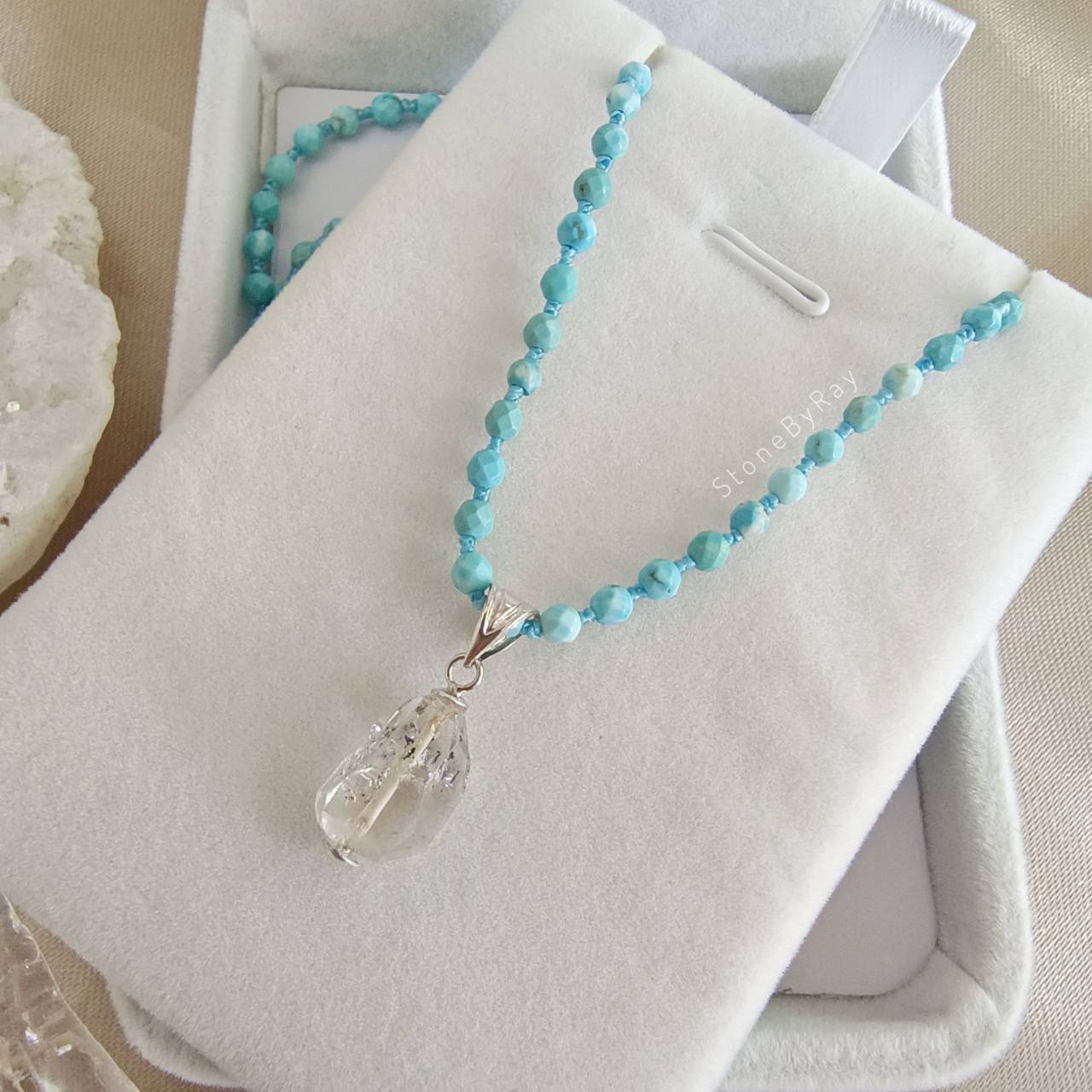 สร้อยคอเชือกถักหินเทอร์ควอยส์กับจี้คริสตัลเฮอร์คิเมอร์ Turquoise+Herkimer Diamond