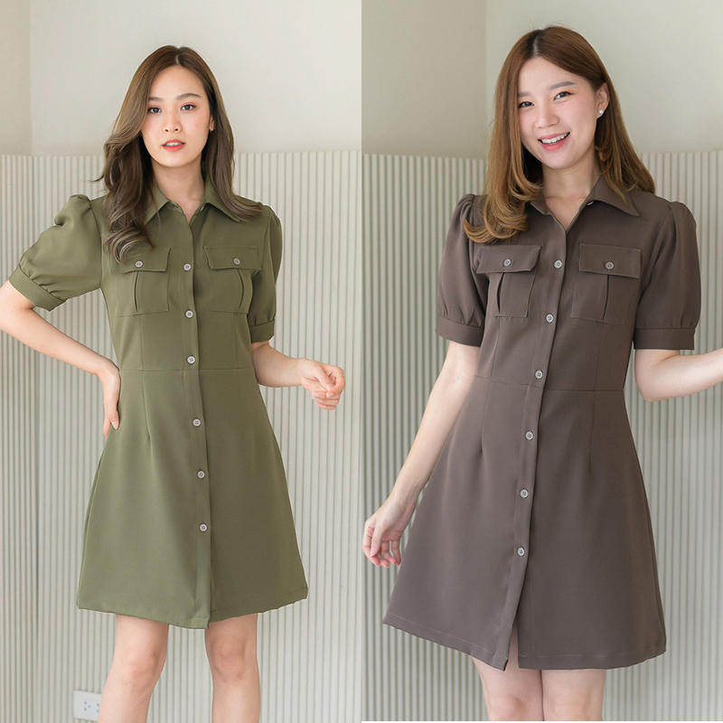 kudapy ชุดเดรสสั้นสีต้ำตาล/สีเขียว/ คอปก กระดุมหน้า แขนตุ๊กตารูดพองเบาๆ เพิ่มกิมมิคติดกระเป๋าที่อกสองข้าง