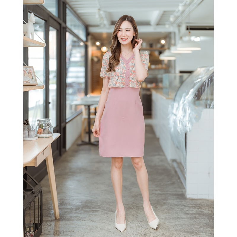 kudapy เดรสสั้นสีเขียว/สีชมพู/สีม่วง เดรสใส่ทำงานท่อนบนลายดอกมีกระดุมกลางอก