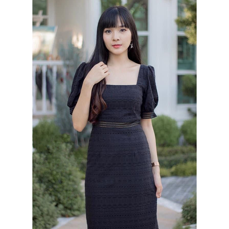 kudapy เดรสยาวสีสีเขียว/สีขาว/สีครีม/สีดำ สุดเจ้าหญิง ตั้งแต่เคยมีมา งานฉลุลูกไม้ลายสวย มากคะ ดีเทลลูกไม้ตัดต่อลายได้เป๊ะมาก