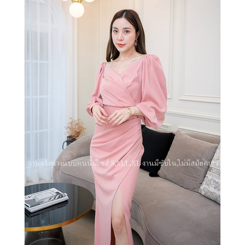 kudapy เดรสราตรีแขนยาวปาดคอวีสีแดง/สีเขียว/สีชมพู ผ่าสูงข้าง งานสวยคุ้มราคา ซิปหลังมีซับใน เริ่ดมากก