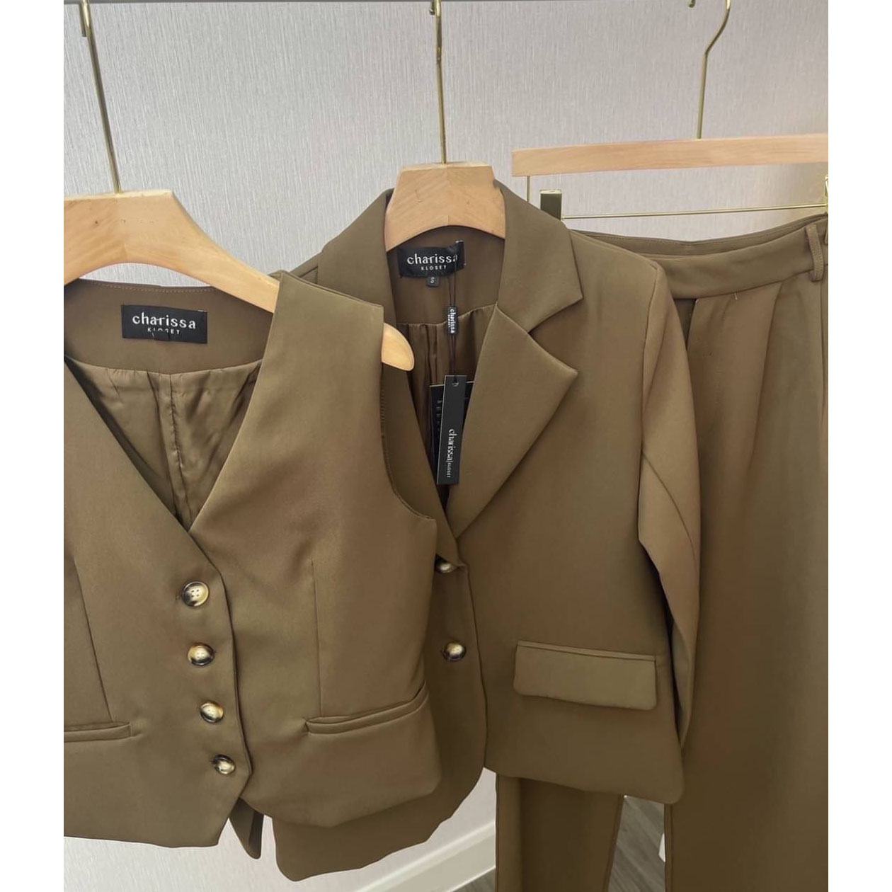 kudapy Setsuit 3 ชิ้น เสื้อกั้กกระดุมหน้า พร้อมกับเสื้อสูททรงโอเวอร์ไซส์กระเป๋าจริง กางเกงทรงปล่อยตรง ซิปตะขอหน้าไม่สม้อค