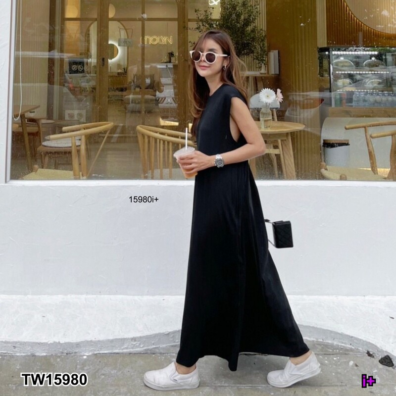 kudapy Dress เดรสแขนกุด สีดำ น้ำตาล เขียวอ่อน เขียวขี้ม้า ทรงปล่อย แอบเพิ่มกิมมิคแต่งกระเป๋าล้วงข้างทั้ง 2 ข้าง