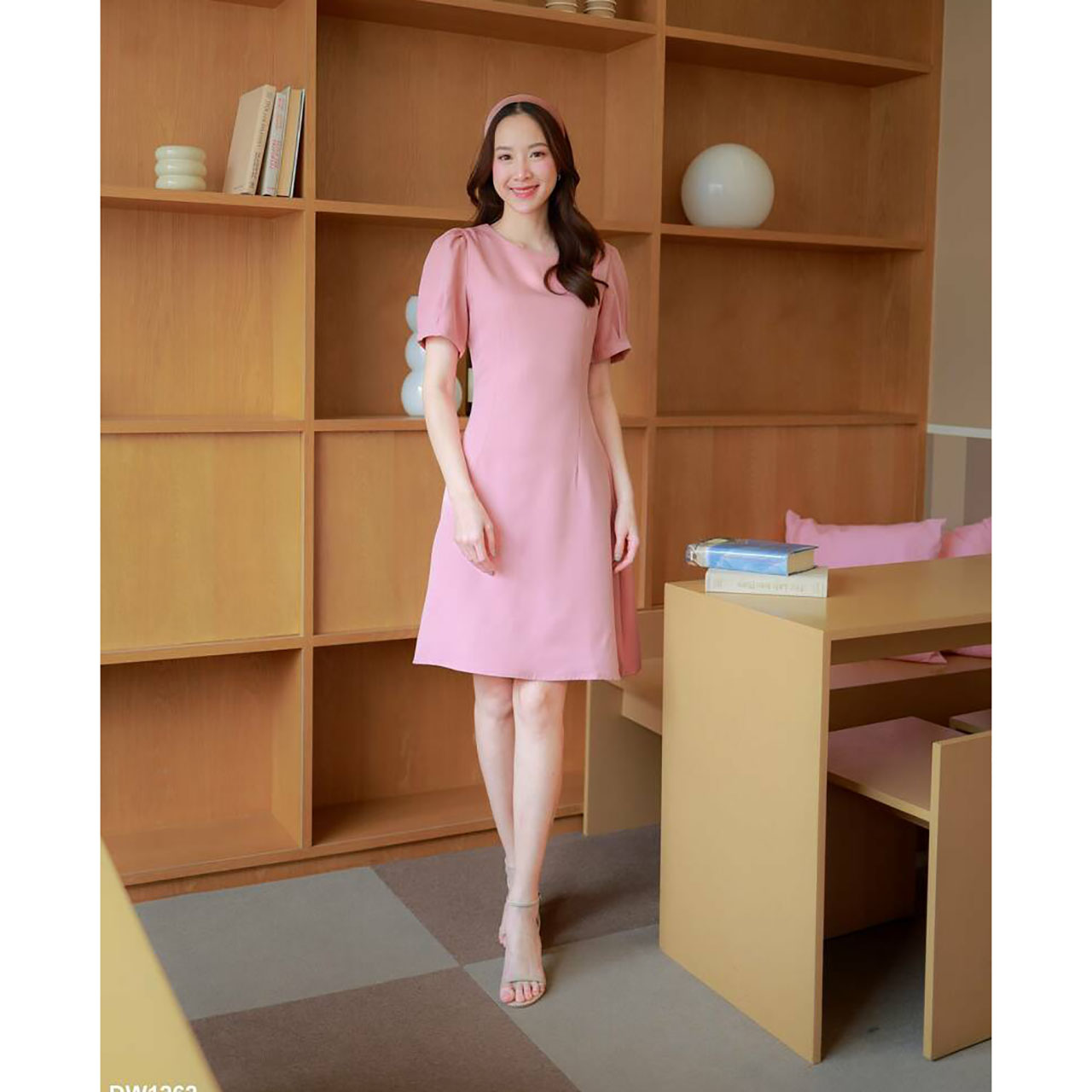 kudapy เดรสสั้นสีแดง/สีกรม/สีชมพู แขนตุ๊กตาคอกลม ผ้าใส่สบาย