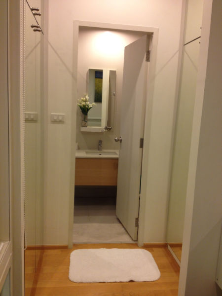 For rent condo Villa Rachatewi Duplex Garden view