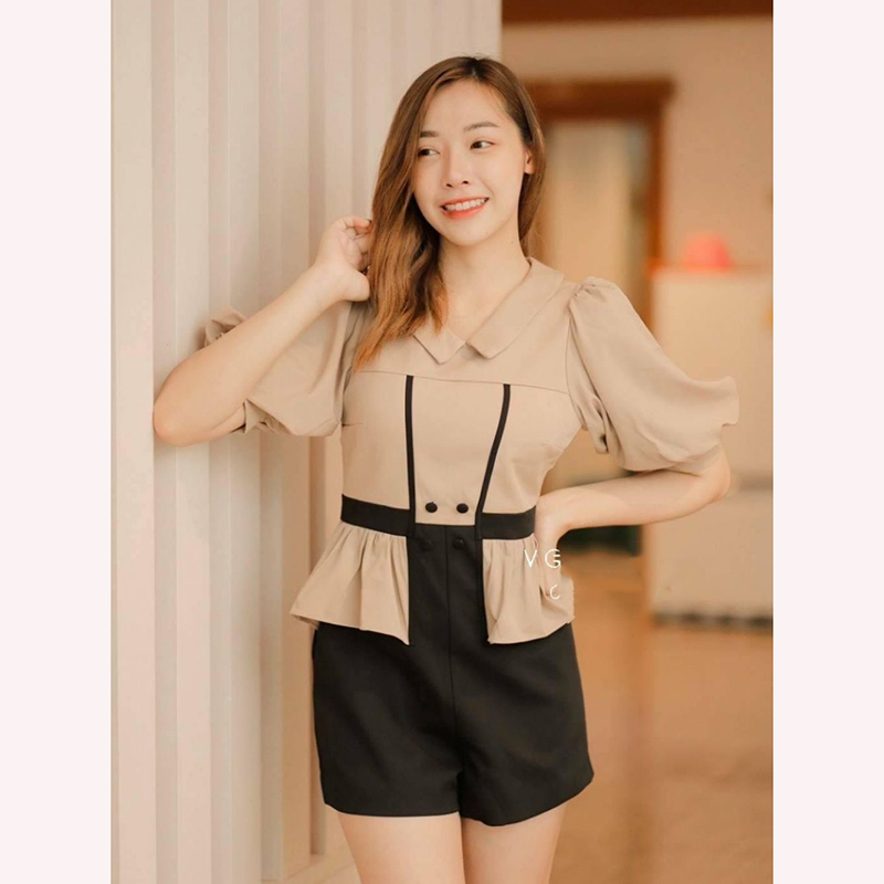 kudapy จั้มสูทกางเกงขาสั้นสีน้ำตาลอ่อน หน้าอกเสริมฟองน้ำ แพทเทินเป้ะ