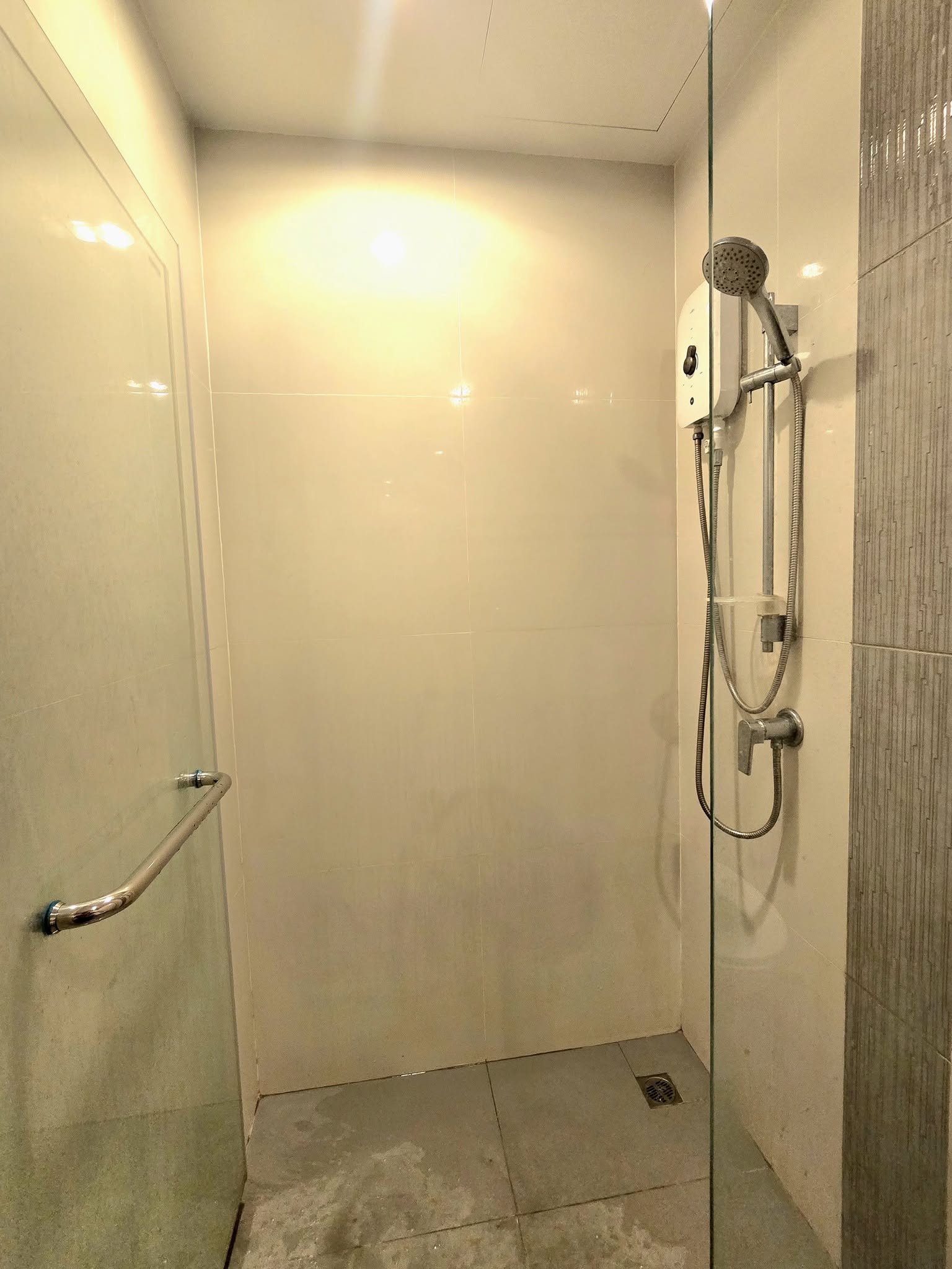 ให้เช่าคอนโด Amber By Eastern Star (แอมเบอร์ บาย อีสเทิร์น สตาร์) โซนพื้นที่ MRT แยกติวานนท์ ห้องแบบ 1ห้องนอน / 1ห้องน้ำ ขนาดห้อง 35 ตรม. ชั้น 8