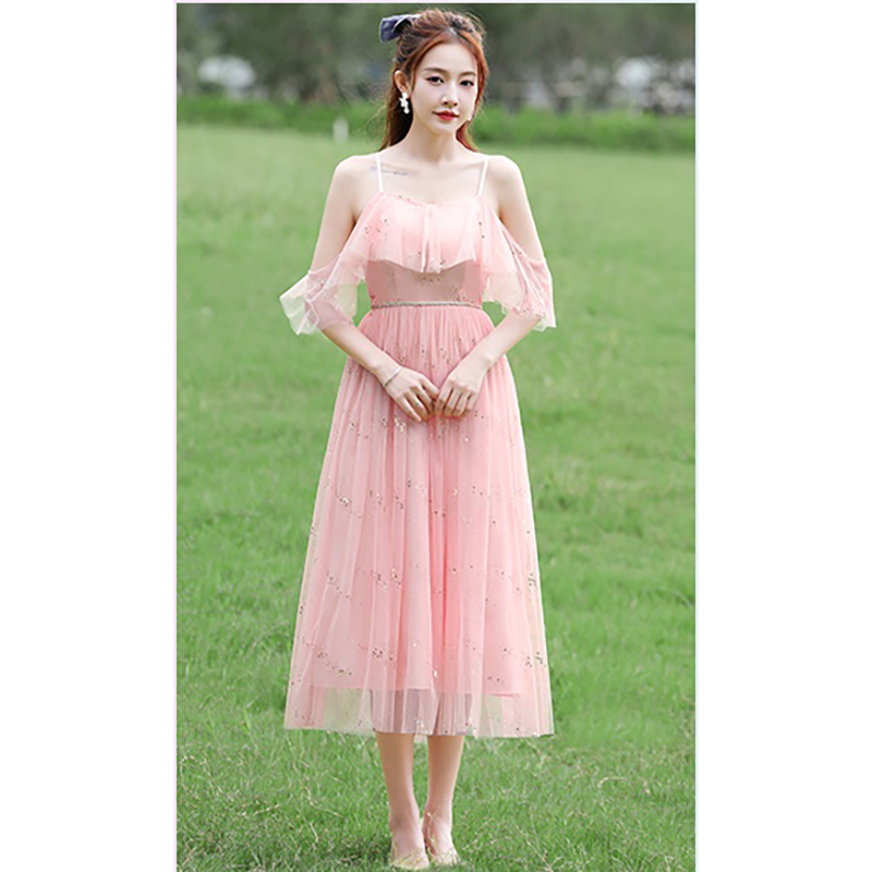 kudapy ชุดราตรีออกงานคลุมเข่า สายเดี่ยวเปิดไหล่ ติดเลื่อมวงกลมสีทองทั้งชุด