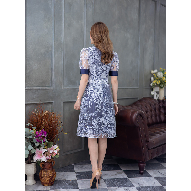 kudapy เดรสสั้นสีชมพู/สีกรม ผ้าแก้ว พิมพ์ลาย มีดีเทลตีเกล็ดรอบเอวเป็นชั้นๆ ช่วงแขนพองกำลังสวย ลายผ้าสวยเด่น