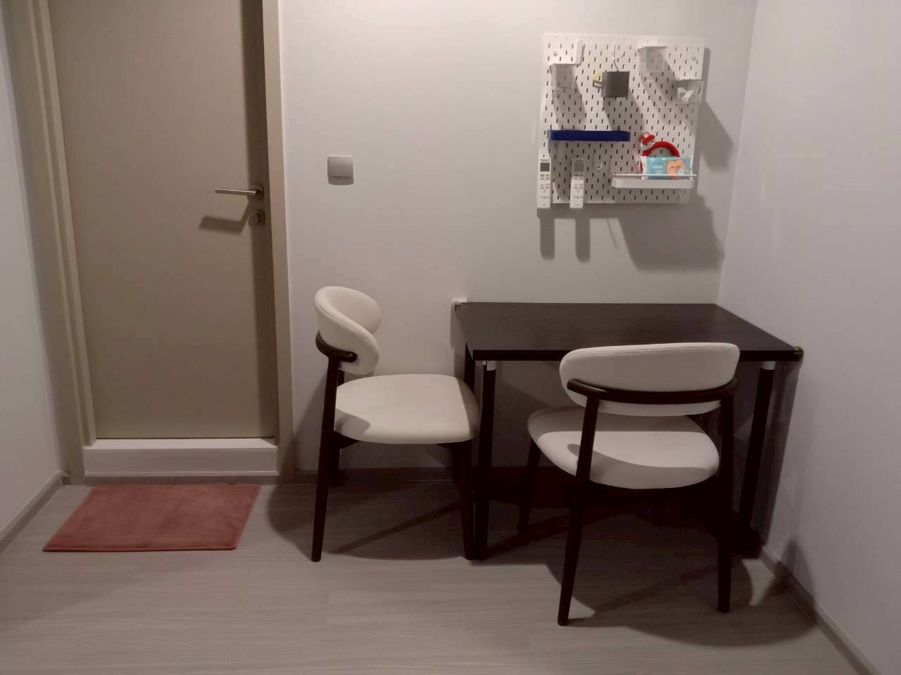 ให้เช่าคอนโด Life Ladprao (ไลฟ์ ลาดพร้าว) โซน รถไฟฟ้า BTS ห้าแยกลาดพร้าว ห้องแบบ 1ห้องนอน / 1ห้องน้ำ ขนาดห้อง 35 ตรม. ชั้น 27 ตึก B