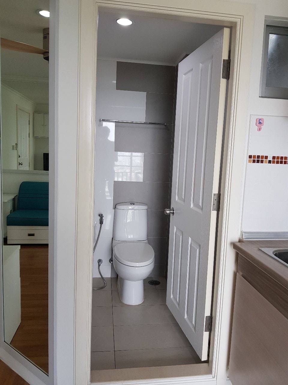 ให้เช่าคอนโด Lumpini Place Rama 4 - Kluaynamthai (ลุมพินี เพลส พระราม 4 - กล้วยน้ำไท) High Rise โซนพื้นที่ BTS เอกมัย ห้องแบบ 1ห้องนอน 1ห้องน้ำ ขนาดห้อง 28.62 ตรม. ชั้น 25