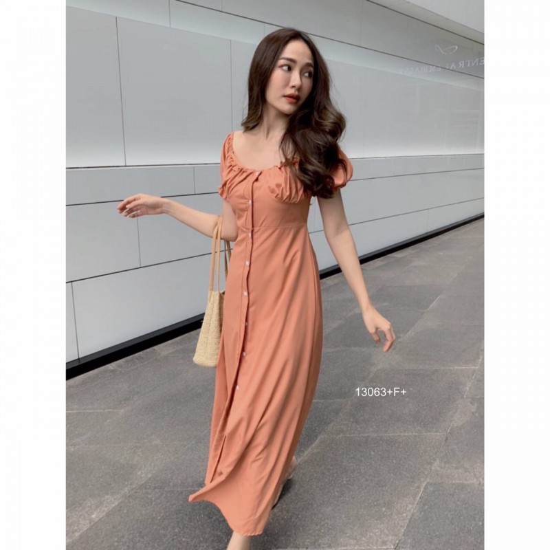 kudapy เดรสกระดุมผ่าหน้ายาวสีส้ม เขียว ม่วง คอกว้าง ผ้าไหมอิตาลี่ ใส่ได้ 2 แบบ ปาดไหล่