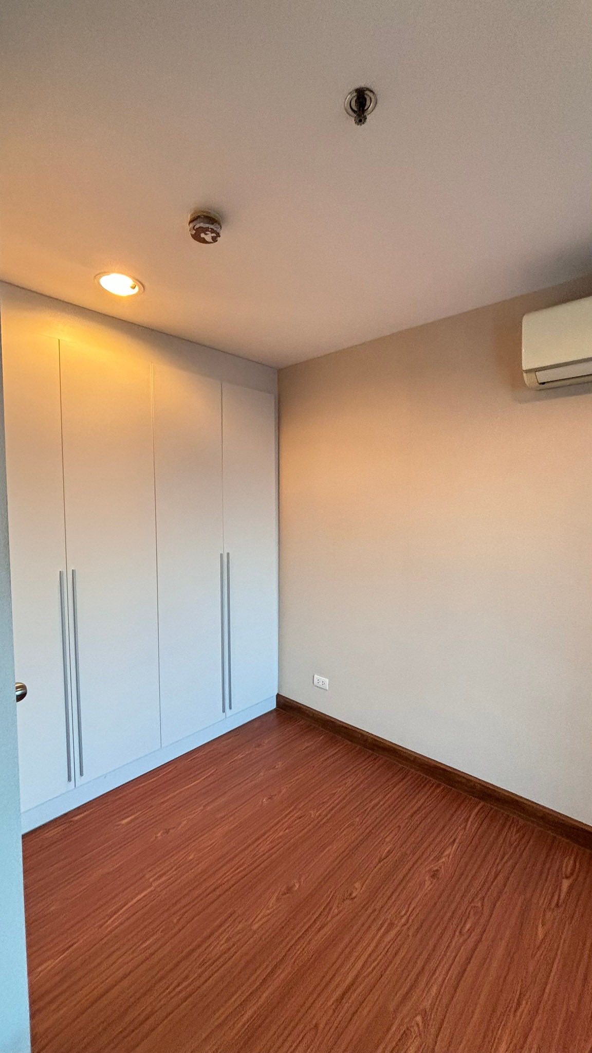 High Rise โซนพื้นที่ MRT พระราม9 ติดเซ็นทรัล ขายห้องเปล่าแบบ 2ห้องนอน 1ห้องน้ำ คอนโด Belle Grand Rama 9 (เบลล์ แกรนด์ พระราม 9) ขนาดห้อง 68 ตรม. ชั้น 22 ตึก A