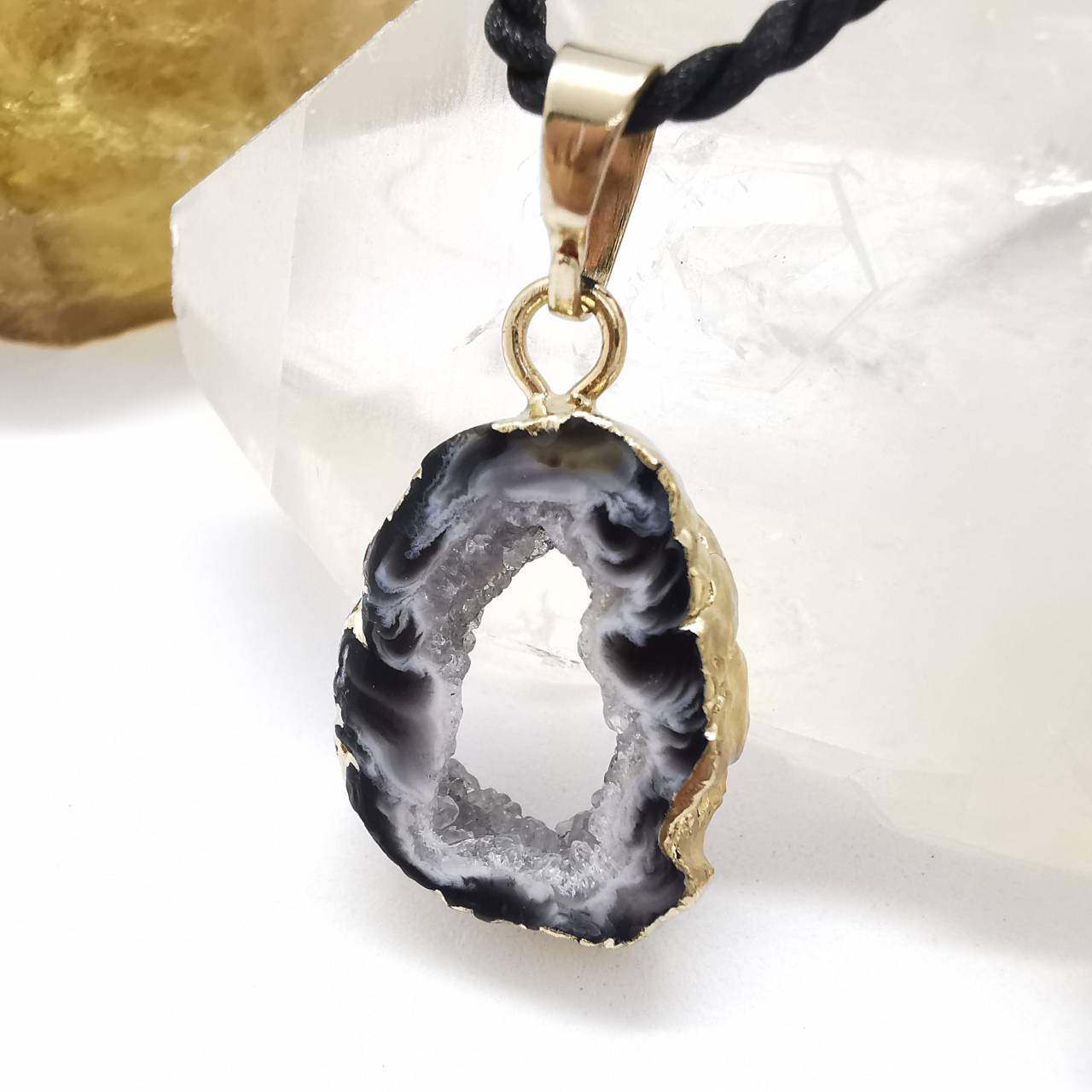 จี้หินจีโอตอาเกต Agate