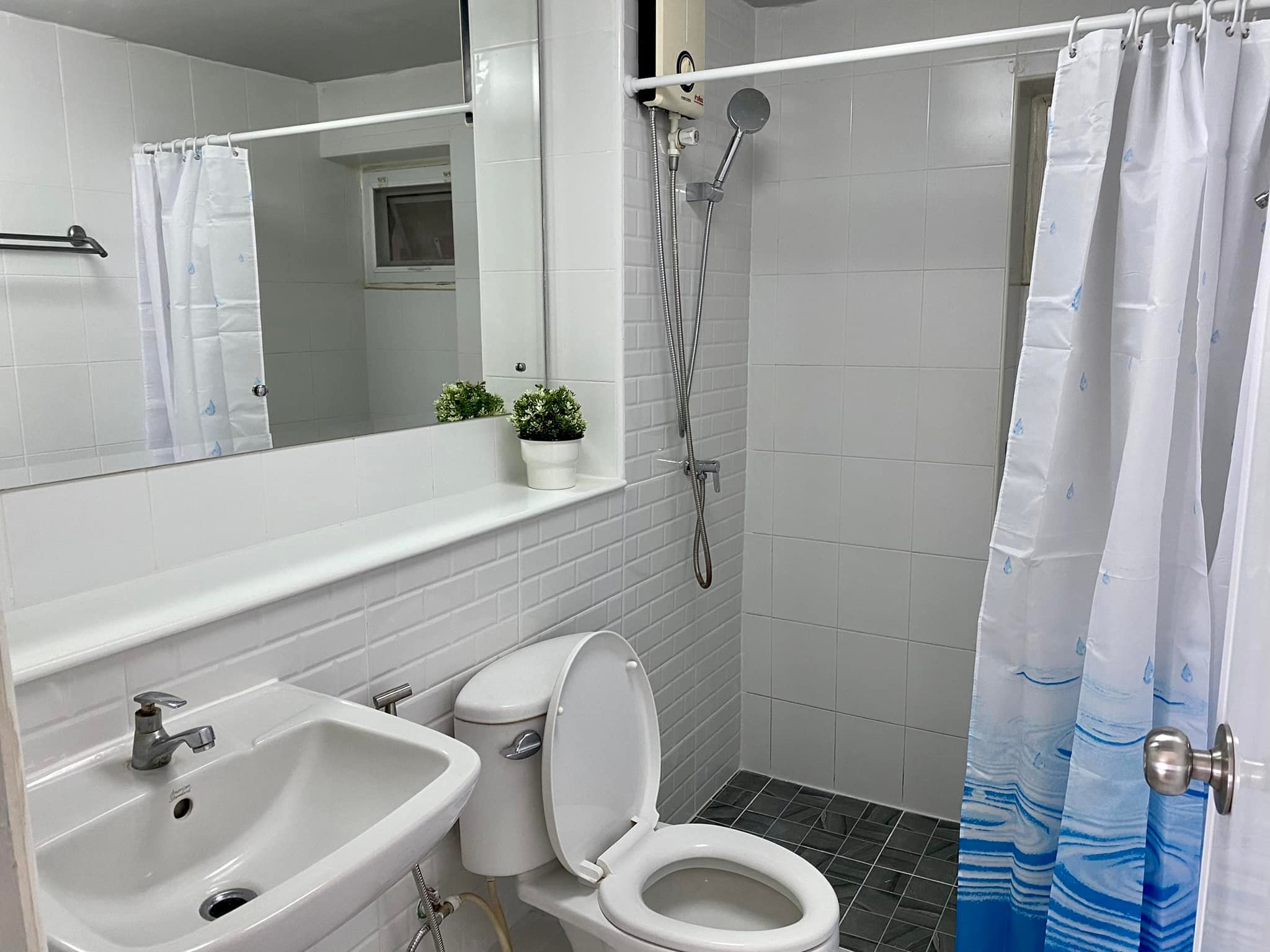 ปล่อยเช่าคอนโด Thonglor Tower : ทองหล่อ ทาวเวอร์ - โซนพื้นที่ BTS ทองหล่อ - 2ห้องนอน 1ห้องน้ำ 1ห้องนั่งเล่น - ขนาดห้อง 48.79 ตรม. ชั้น 10 ตึก A