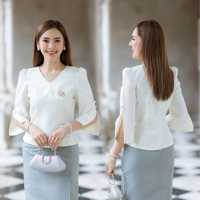 kudapy (เฉพาะเสื้อ) เสื้อสีฟ้า/สีขาว ผ้าไหมประยุกต์ อัดกาวทั้งตัว ทรงสวย อยู่ทรง มีซิปหลังสวมใส่ง่าย งานสวยใส่ออกงานหรู