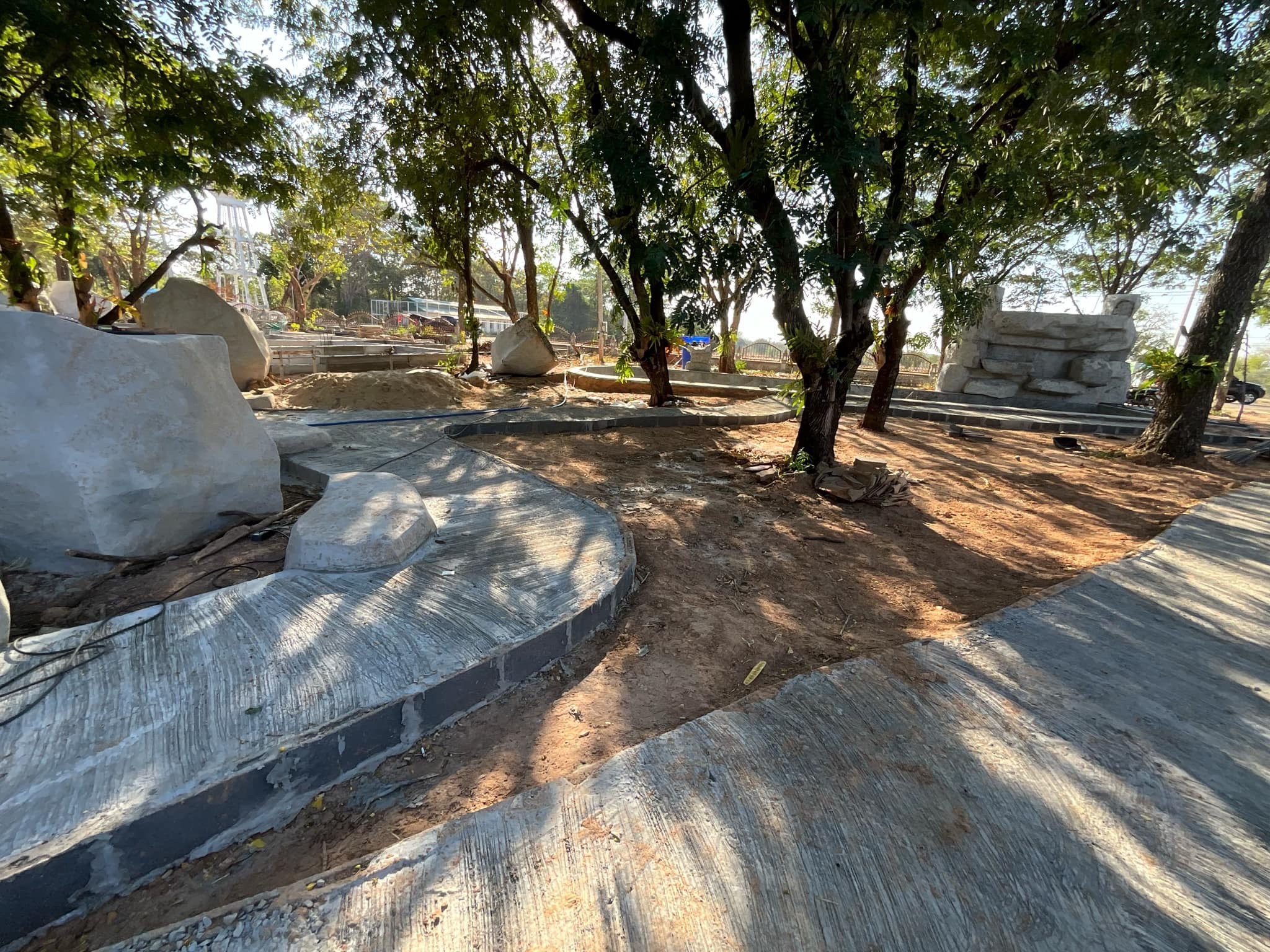 งานออกแบบ จัดสร้างสวนพุทธศิลป์ อุทยานพระนาดูนทะลุมิติ จ.มหาสารคาม สอบถาม โทร 061-6592998