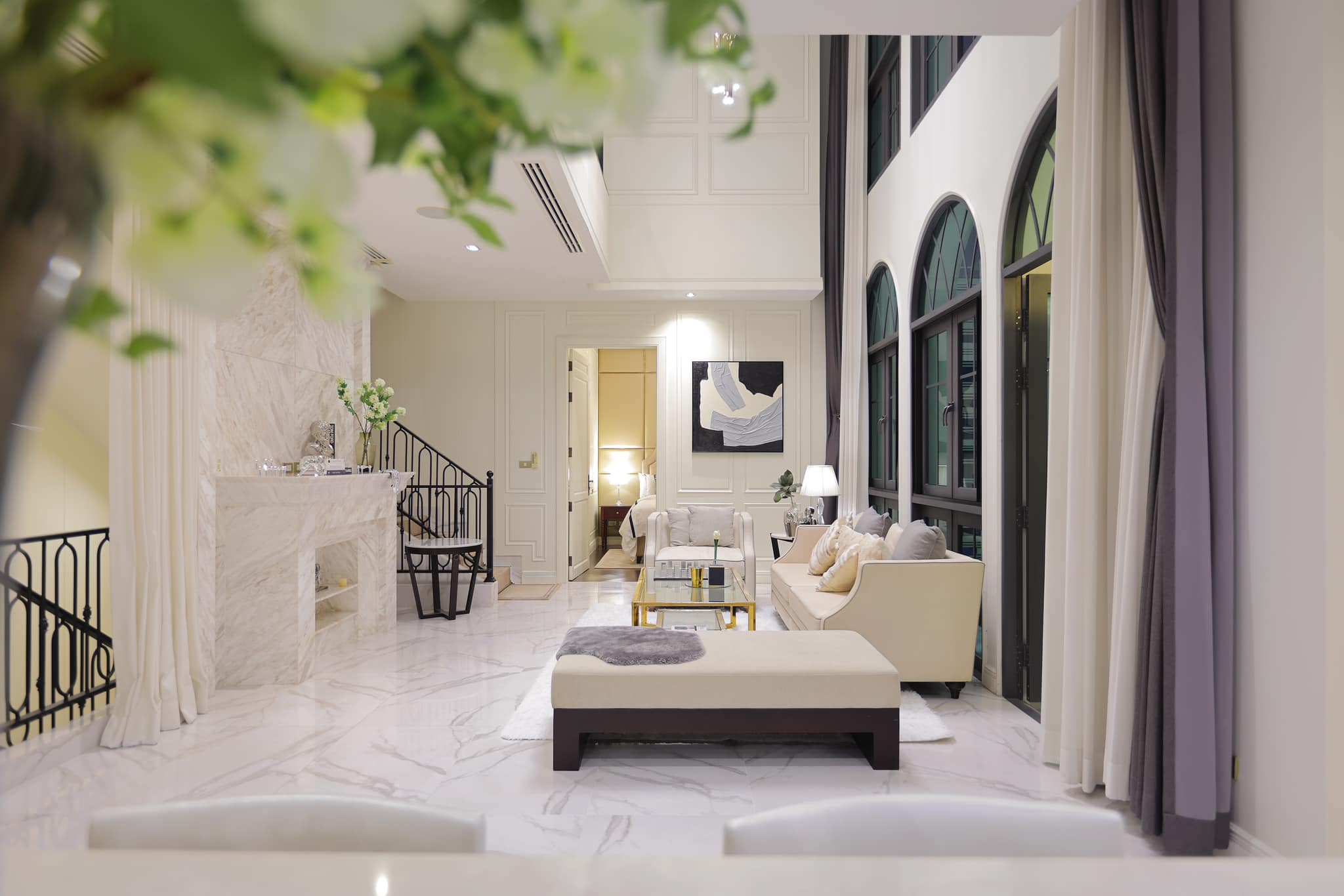 บ้านหรู ตกแต่งพร้อมอยู่ ในเอกมัย 22 หิ้วกระเป๋าเข้าอยู่ได้ทันที!! *บ้านออกแบบโดย Hirsch Bedner Associates (HBA) บริษัทออกแบบชั้นนำระดับโลก*