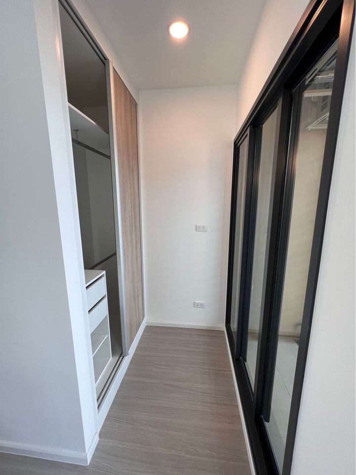 ปล่อยเช่าคอนโด Denim Jatujak (เดนิม จตุจักร) - 1ห้องนอน 1ห้องน้ำ 1ห้องนั่งเล่น - ใกล้ BTSหมอชิต/MRTจตุจักร - ขนาดห้อง 27.5 ตรม. ชั้น 18 ตึก A