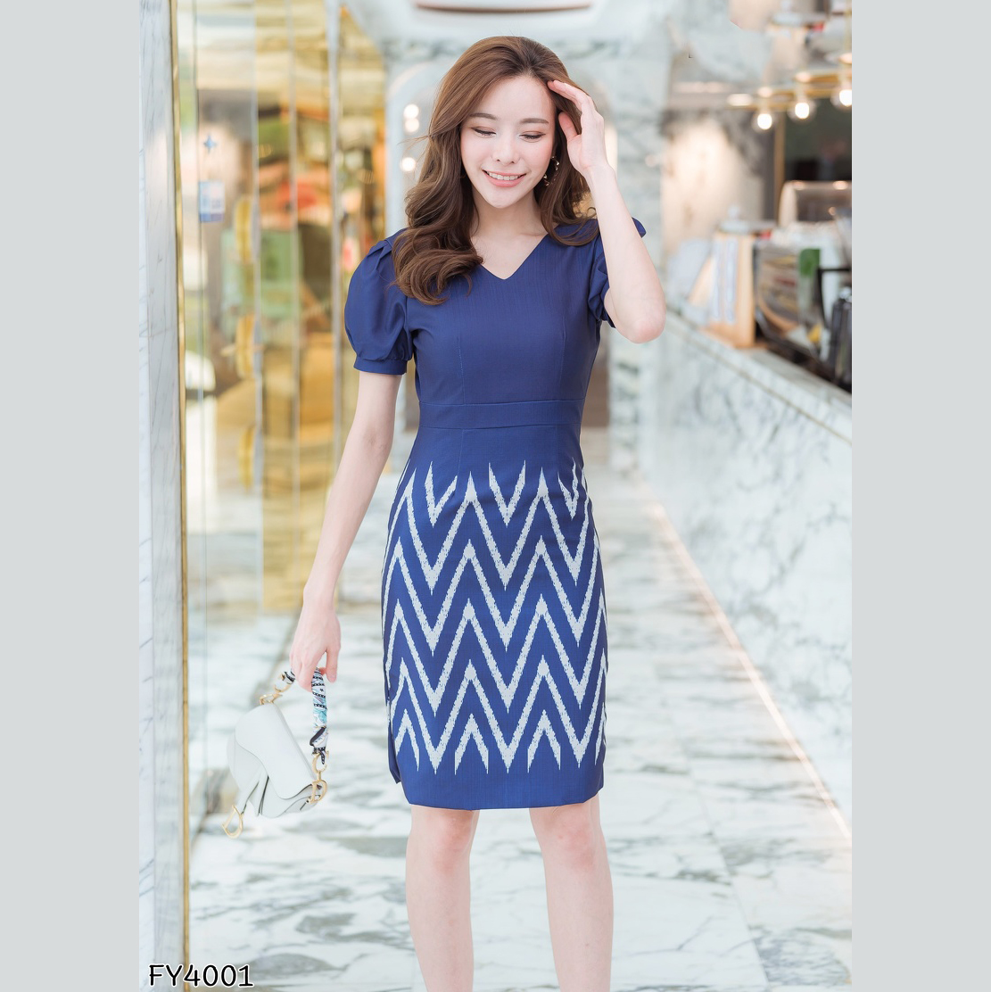 kudapy เดรสสั้นผ้าไทยพิมพ์ลายสีกรมท่า/สีชมพู เดรสสั้นใส่ทำงานแขนตุ้กตา เดรสทรงเอเข้ารูปใส่สวยมากค่ะ