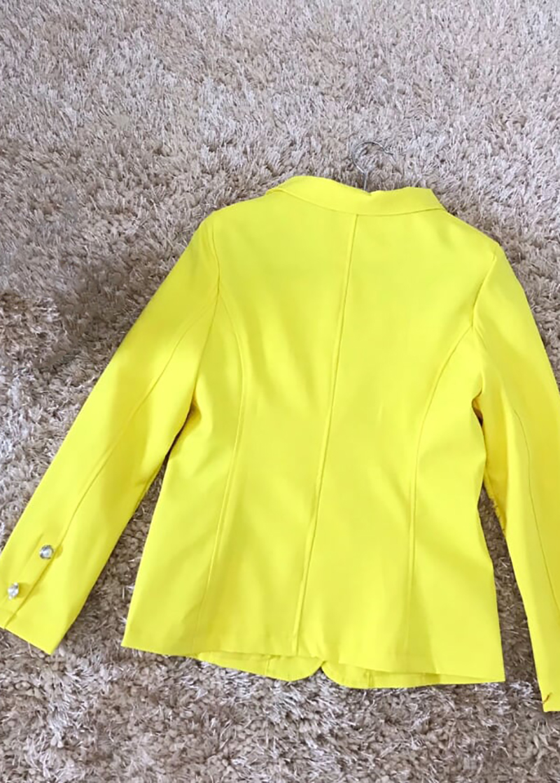 เสื้อสูทผ้าโพลีเอสเตอร์ผสมสีเหลือง แขนยาว