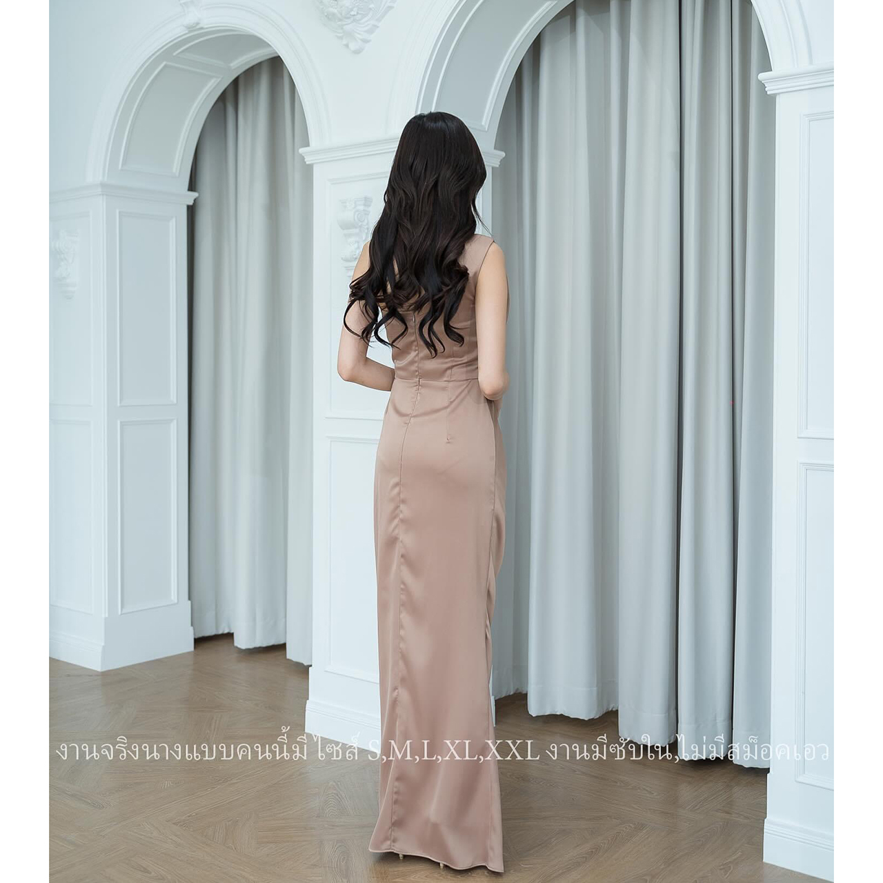 kudapy เดรสยาวสีโอวัลติน ไหล่เบี่ยงสายเดี่ยว งานสวยผ้าเครปซาตินมีซับในเสริมฟองน้ำ