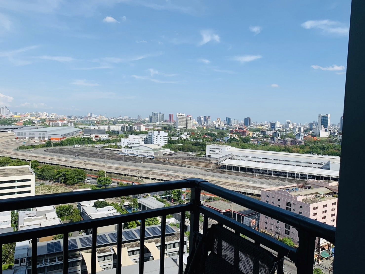 ให้เช่าห้องแบบ 1ห้องนอน 1ห้องน้ำ โซนพื้นที่ ถนนประชาอุทิศ MRT ศูนย์วัฒนธรรม คอนโด Artisan Ratchada (อาร์ติซาน รัชดา) High Rise ขนาดห้อง 28.28 ตรม. ชั้น 18 ตึก A