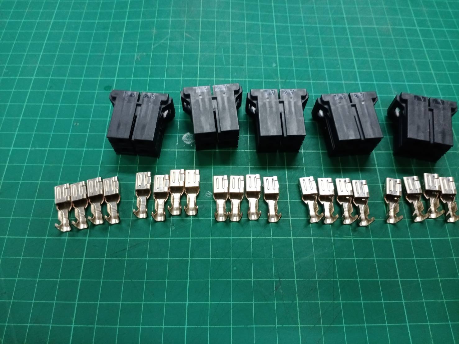 FANUC A06B-6110-K200 XXM POWER CONNECTOR SERVO MOTOR