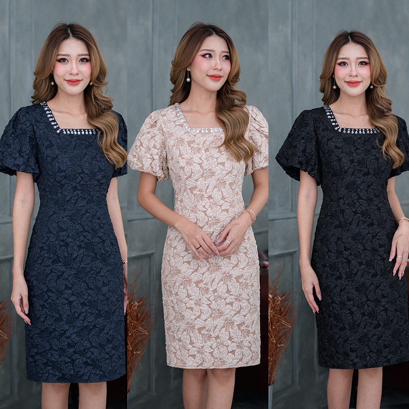 kudapy เดรสสั้นสีกรม/สีครีม/สีดำ ทรงแขนตุ๊กตาพองสวยกำลังดี รอบคอประดับตกแต่งด้วยอะไหล่แบบเย็บที่รอบคอเพิ่มความหรูหรา