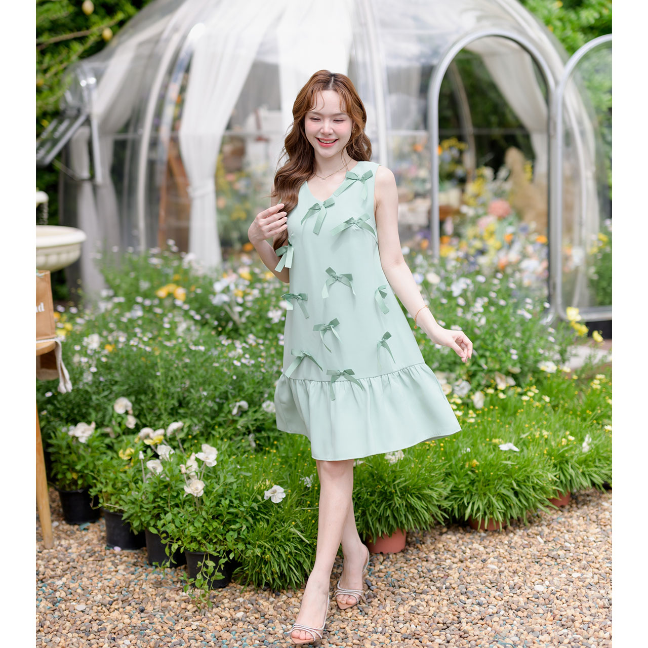 kudapy เดรสสั้นสีเหลือง/สีเขียวมิ้นท์/สีชมพู เดรสชายกระโปรงจับจีบเป็นระบายรอบตัว แขนกูด ตัวเดรสแต่งโปว์สวยดูดี