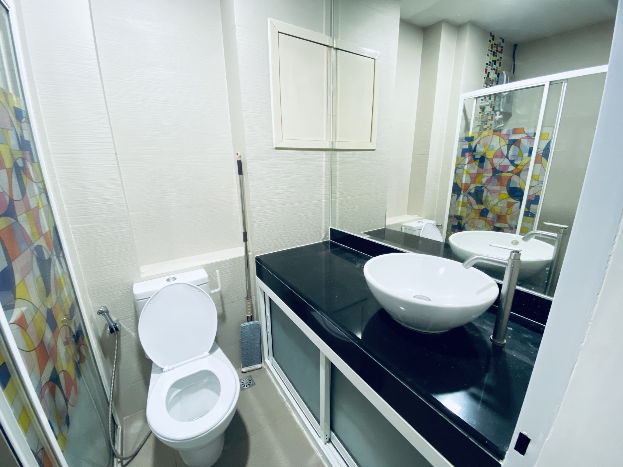 ให้เช่าห้องแบบ 1ห้องนอน 1ห้องน้ำ โซนพื้นที่ MRT ลาดพร้าว 101 คอนโด Happy Condo Ladprao 101 (แฮปปี้ คอนโด ลาดพร้าว 101) Low Rise ขนาดห้อง 36 ตรม. ชั้น 3 ตึก E