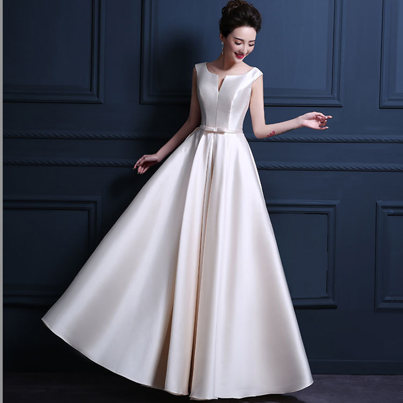 kudapyเดรสยาวสีแดง/ขาว/ครีม แบบแขนกุด ผ้าซาตินเรียบหรู แต่งโบว์2ชั้น ช่วงเอว (เชือกผูกหลัง)